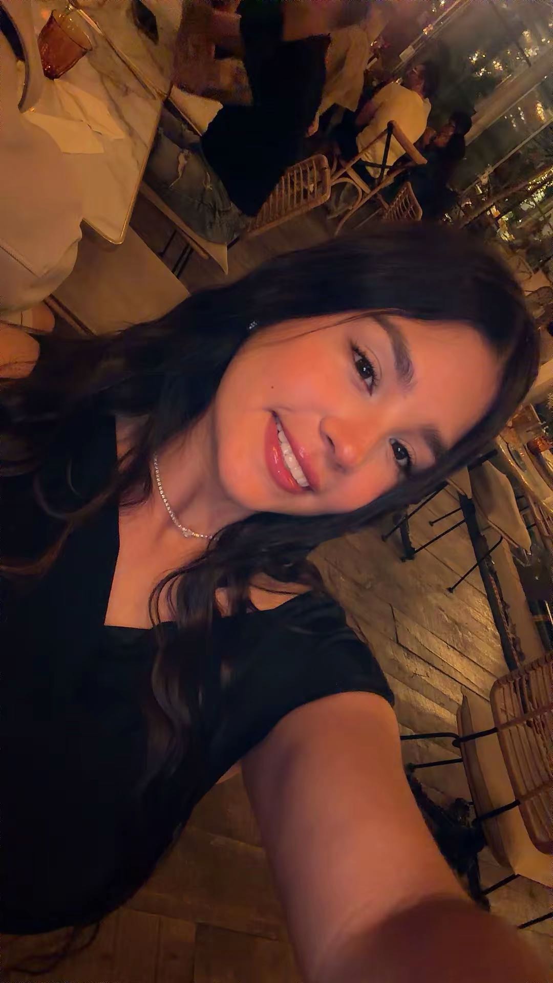 Sofi — random video call partner