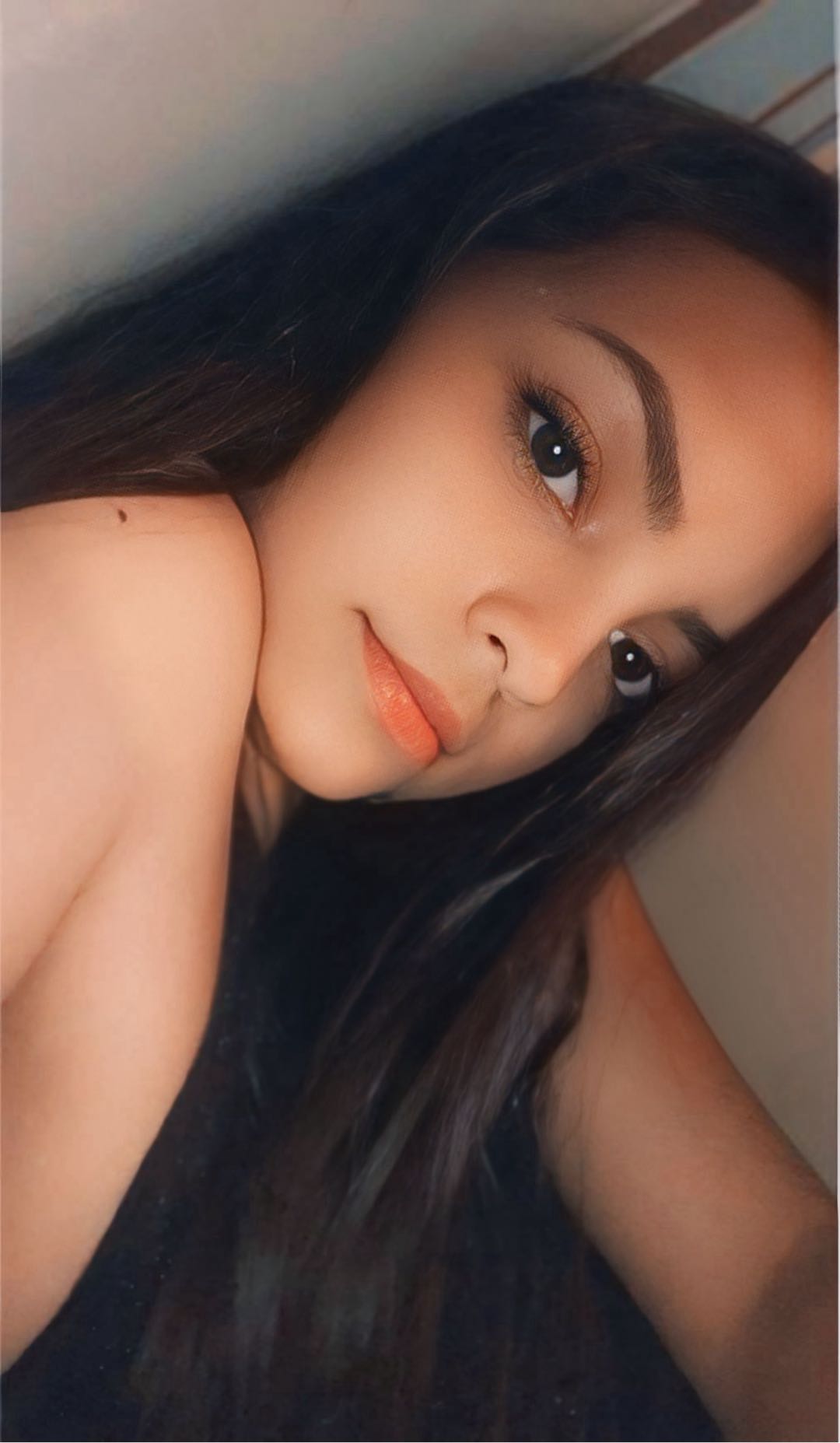Andrea — live 1v1 video chat